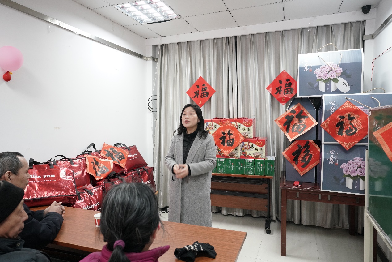 新春慰問送關愛，歲寒情深暖人心